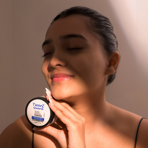Twarz Guard Powder Sunscreen | Broad-Spectrum UVA/UVB | Matte Shine Control, Pore-Blur Finish | On-the-Go Brush Application | Paraben & Sulfate-Free | 40 g
